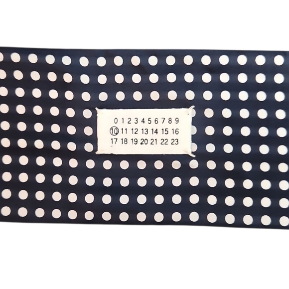 MAISON MARGIELA | Line 10 Polka Dot Silk Twilly / Scarf in Blue and White - Picture 4 of 4